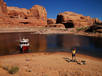 Beach anchoring in Cottonwood Canyon, Lake Powell, Utah