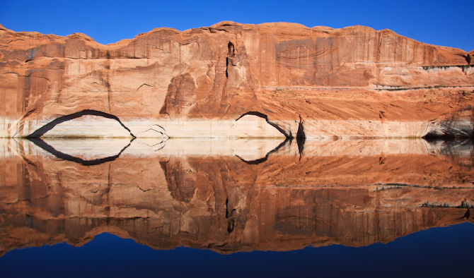 Ranger Tug, Kismet, cruising Davis Gulch, Lake Powell