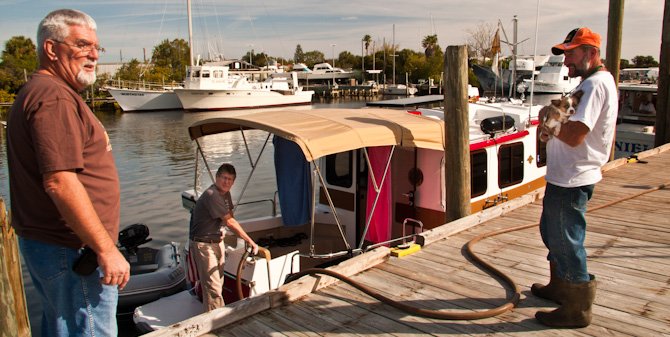 Captain Greg and Monster help Kismet Fuel up in Tarpon Springs