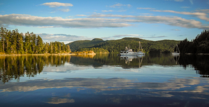 Transiting Hole In The Wall Rapids – Octopus Islands Marine Park