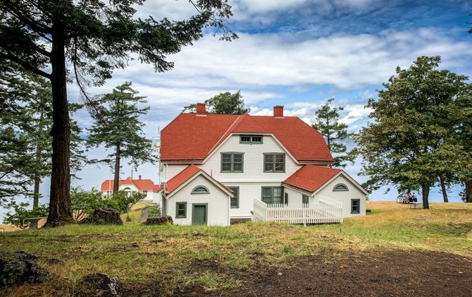 Turn Point Light Station