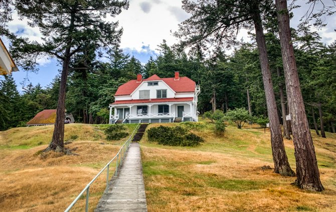 Turn Point Light Station