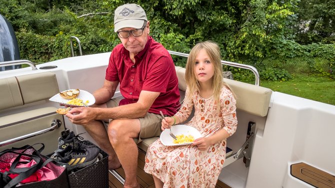 Grandkids Cruise-Trent Severn Waterway
