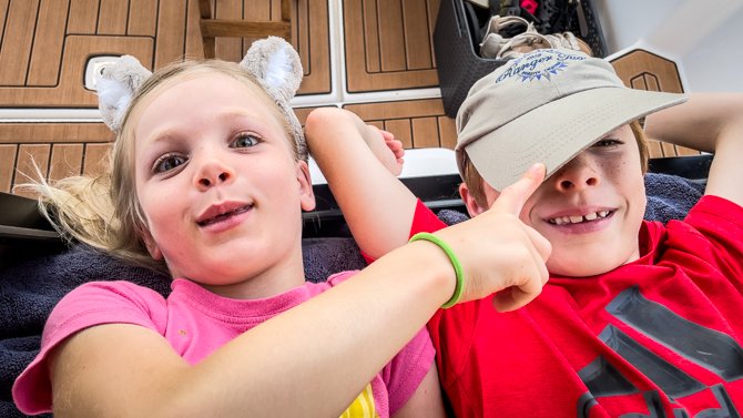 Grandkids Cruise-Trent Severn Waterway