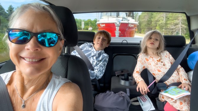 Grandkids Cruise-Trent Severn Waterway