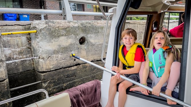 Grandkids Cruise-Trent Severn Waterway